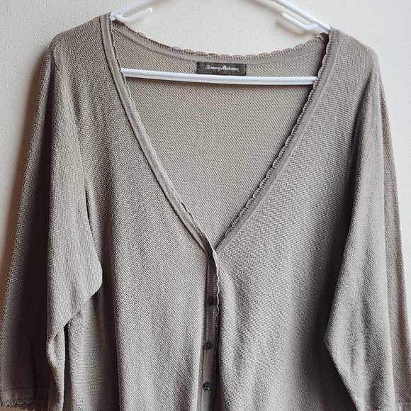 Tommy Bahama Taupe V-Neck Button Down Cardigan Size Medium - Picture 6 of 13